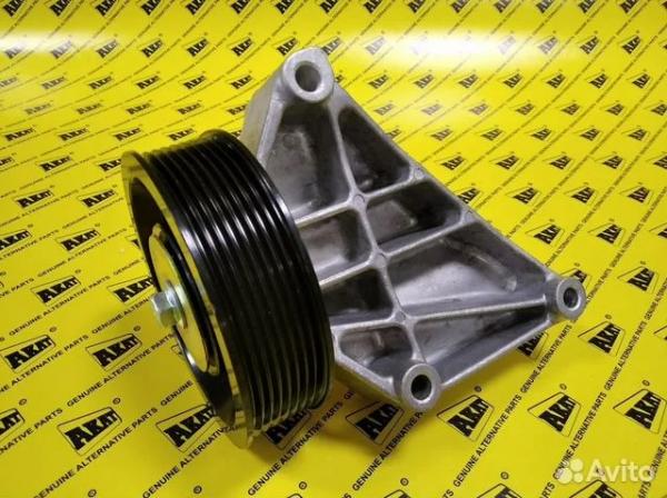 Шкив опорный с кронштейном JCB 320/08624 — фото 3